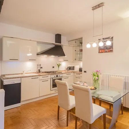Volta By Rent Apartment