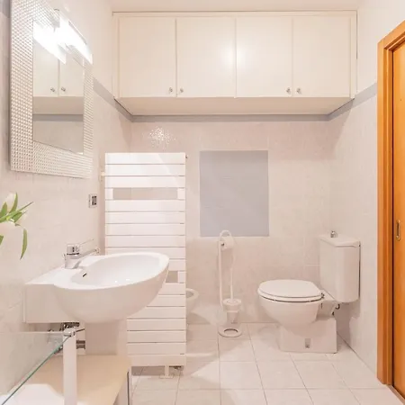 Volta By Rent Como