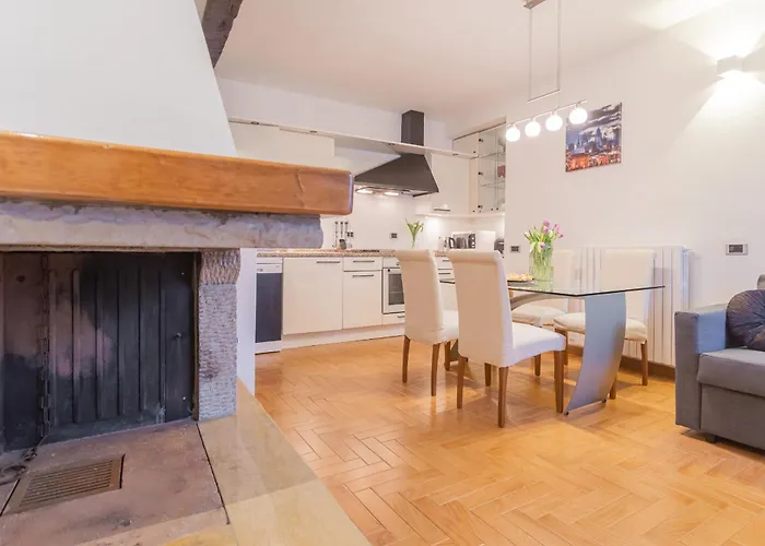 Apartment Volta By Rent Como