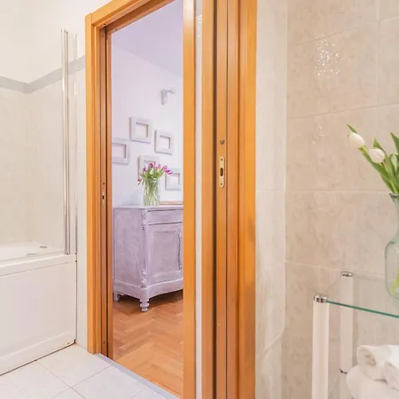 Volta By Rent * Como