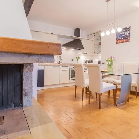 Apartman Volta By Rent Como